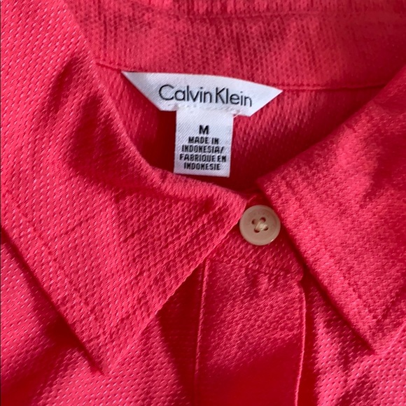 Calvin Klein summer shirt 👚 - Picture 2 of 6